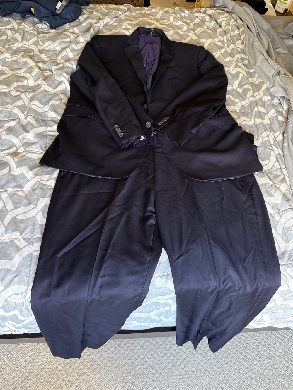 Saks Fifth Avenue Men's Navy Blue Two-Piece pants 41R